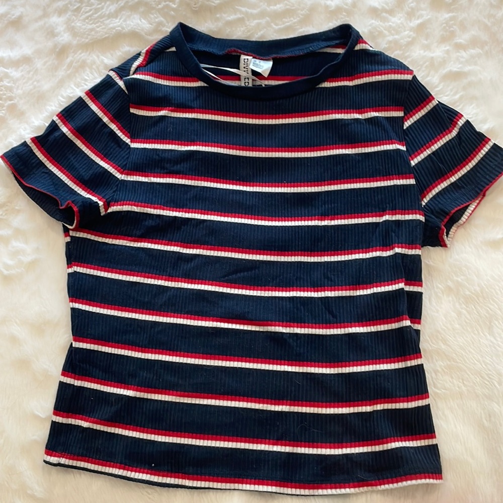Brandy Melville shirt